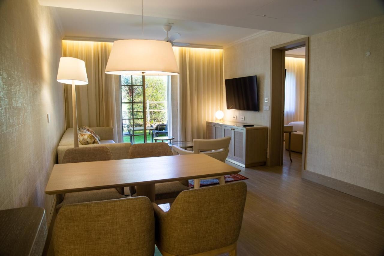 Suite Premium com Vista Jardim (2 Adultos + 2 Crianças até aos 10 Anos)