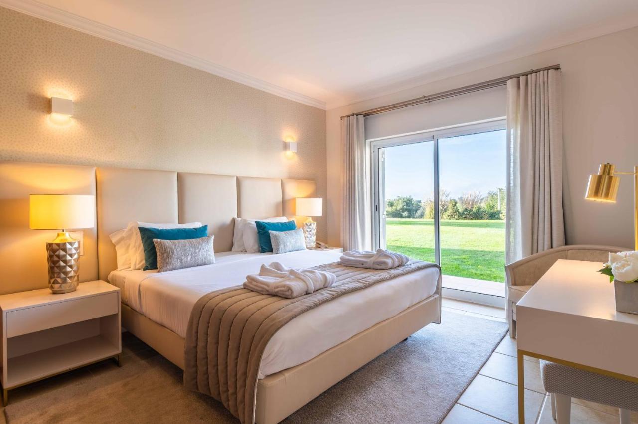 Apartamento Deluxe com 2 Quartos - Vista Jardim