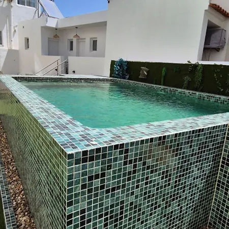 O Quintal Guesthouse-2